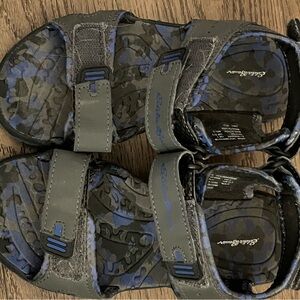 Eddie Bauer Kids Blue and Gray Sandals